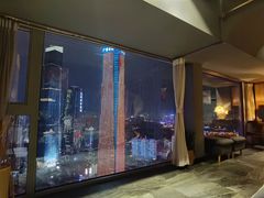 -得闲·高空SPA(东盟店)