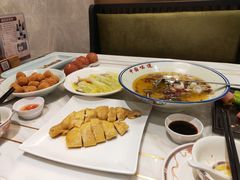 -稻香酒家·33年老字号·港式粤菜(富邦中心店)