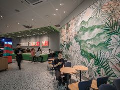 大堂-星巴克(平湖万达广场店)