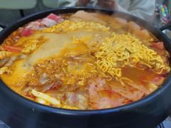 肥牛部队锅-博姆炸鸡精品餐厅(常发广场店)
