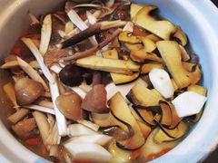 -黔蘑菇四季餐厅(观山湖店)