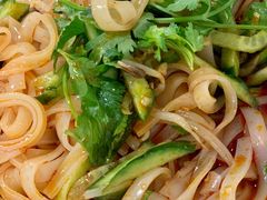 -YI PIN JU 一品居中餐厅 中国超市