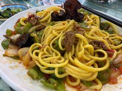 过油肉拌面-阿吾丹的烤羊·新疆菜·抓饭·拌面(乌尔禾店)