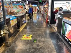 -第5大道精品休闲购物广场