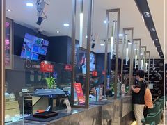 -亨得利钟表商店