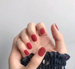 -Pink You美甲美睫纹绣定制中心