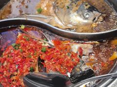 -阿瓦山寨·湘菜现炒·剁椒鱼头王(咸阳总店)