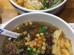 -甘掌门·化州驰名牛杂粉(越秀店)