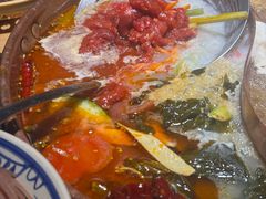 -洱火云南酸菜牛肉火锅(石景山当代商城店)