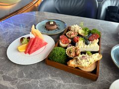 -Hi City·城市之巅