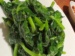 清炒豌豆尖-双流老妈兔头(荟聚店)