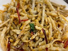 -江城燕子大排档(江汉路步行街店)