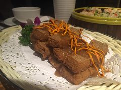 -胡桃里音乐餐厅(陶溪川店)(川湘赣菜·世界百大酒庄直供红酒·音乐表演)
