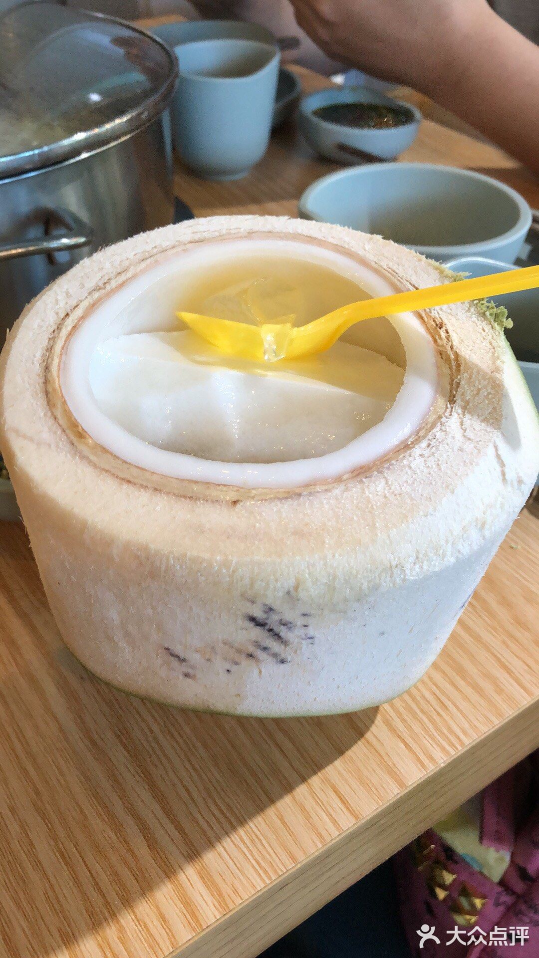 在三亚的最后一天特意从酒店打车过去吃的哦3个椰子