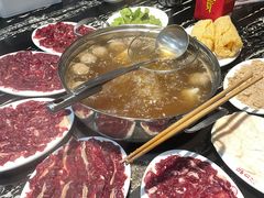 -一鼎牛鲜活牛肉城(晋江海峡国际食品城店)