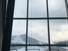 -庙香山滑雪场
