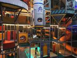 -嗨翻Hi-Fun竞技主题乐园·蹦床团建生日聚会(五棵松华熙店)