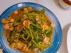 茼蒿鸡蛋炒贝丁-日丰园海肠水饺·老字号大连海鲜(和平广场店)