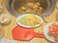 -山里屯铁锅炖·东北菜(康桥店)