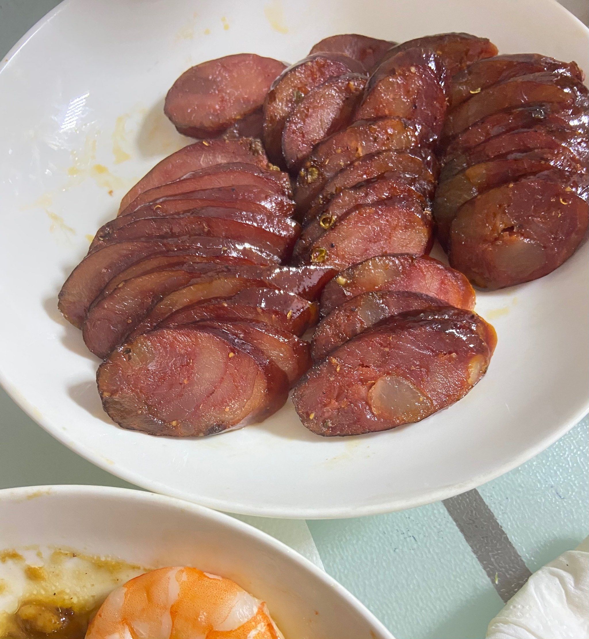 四川麻辣香肠,#麻辣香肠 蒸完切片,满满