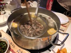 -牛记皇鲜牛肉火锅(环球度假区梨园店)