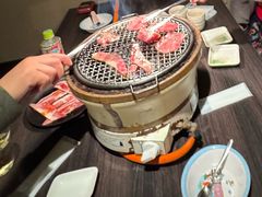 -焼肉まんぐう