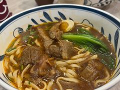 金牌红烧半筋半肉-康师傅私房牛肉面(马泉营奥莱店)