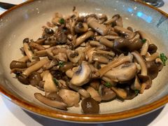 -GreyWhale灰鲸餐厅(武汉国际广场店)