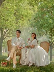 -喜爱高定婚纱摄影