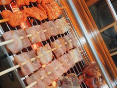 -哈尔滨小酒馆·鲜肉现穿自助烧烤(康新花园店)