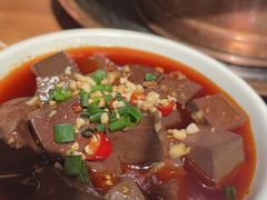 -炉小二铜锅牛蛙•川湘菜(三里屯店)