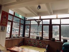 靠窗位-四姑娘山阿巴郎·藏式花园餐厅