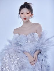 -不晚国际婚纱礼服