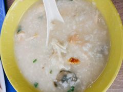 -东海岸人工湖美食村