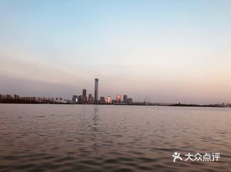 金鸡湖景区～苏州工业园区地铁一号线东方之门站3号出口