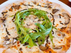 博璨黑松露披萨-Brotzeit博璨德国啤酒餐厅(亮马桥官舍店)