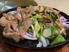 铁板牛肉-洪霞餐馆