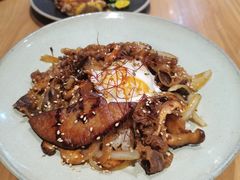 杂菌温泉蛋烧肉饭-Artisan匠匠(中央大街店)