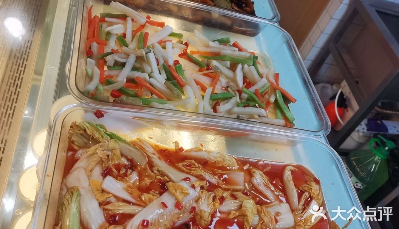 摆福军九鼎纯汤牛肉面