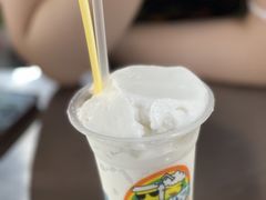 椰子牛奶-有间冰室(侨港风情街店)