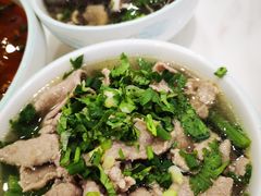 奔跑牛肉-犇逸·乐山跷脚牛肉·四川现炒(览海店)