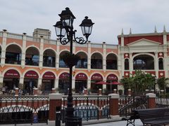 -佛罗伦萨小镇广佛名品奥特莱斯(疏港路店)