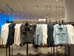 -URBAN REVIVO(西安Momopark店)
