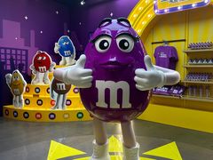 -m豆巧克力世界(上海世茂广场店)