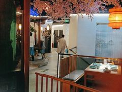 -荷塘秋月·本帮江浙菜(国权路店)