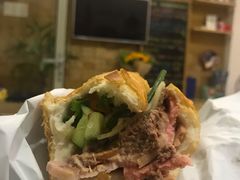 -Bánh Mì Huynh Hoa