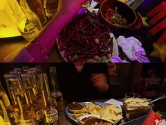 -FOUR PLAY BAR
