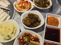 -韩聚屋韩国烤肉餐厅(新北万达店)