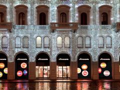 -文艺复兴百货(米兰大教堂广场店)