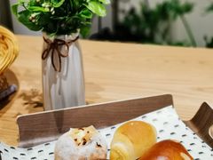 -沁屋面包店(人民东路店)